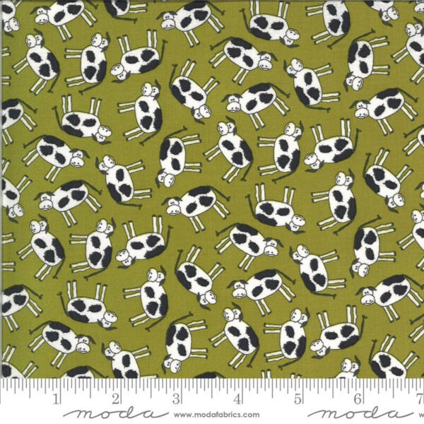 Moda Animal Crackers Cows on Green 5801 12
