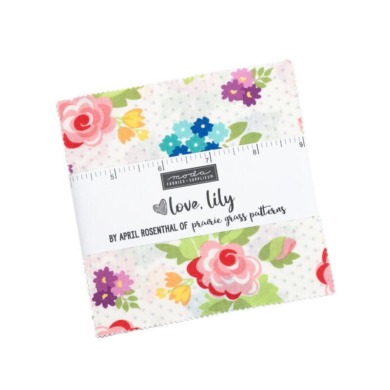 Moda Love Lily Charm Pack