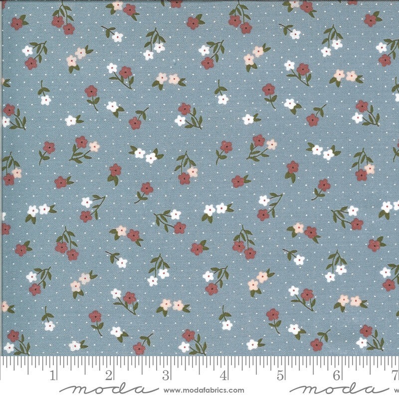 Moda Folktale Posie Gathering Sky 5123 17