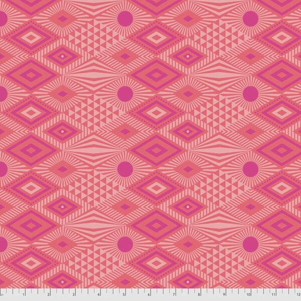 Free Spirit Tula Pink Daydreamer Lucy - Dragonfruit PWTP096