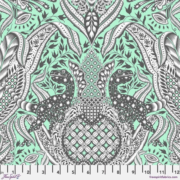 Free Spirit Tula Pink Roar! Gift Rapt - PWPT224 Mint