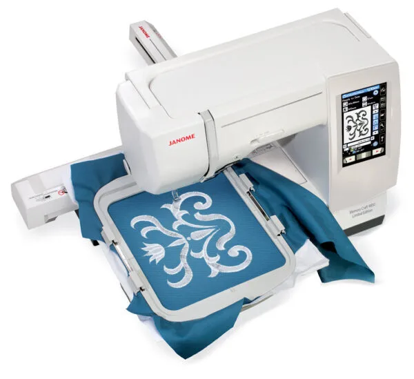 Janome Memory Craft 9850 Limited Edition (MC9850LE) - Image 3