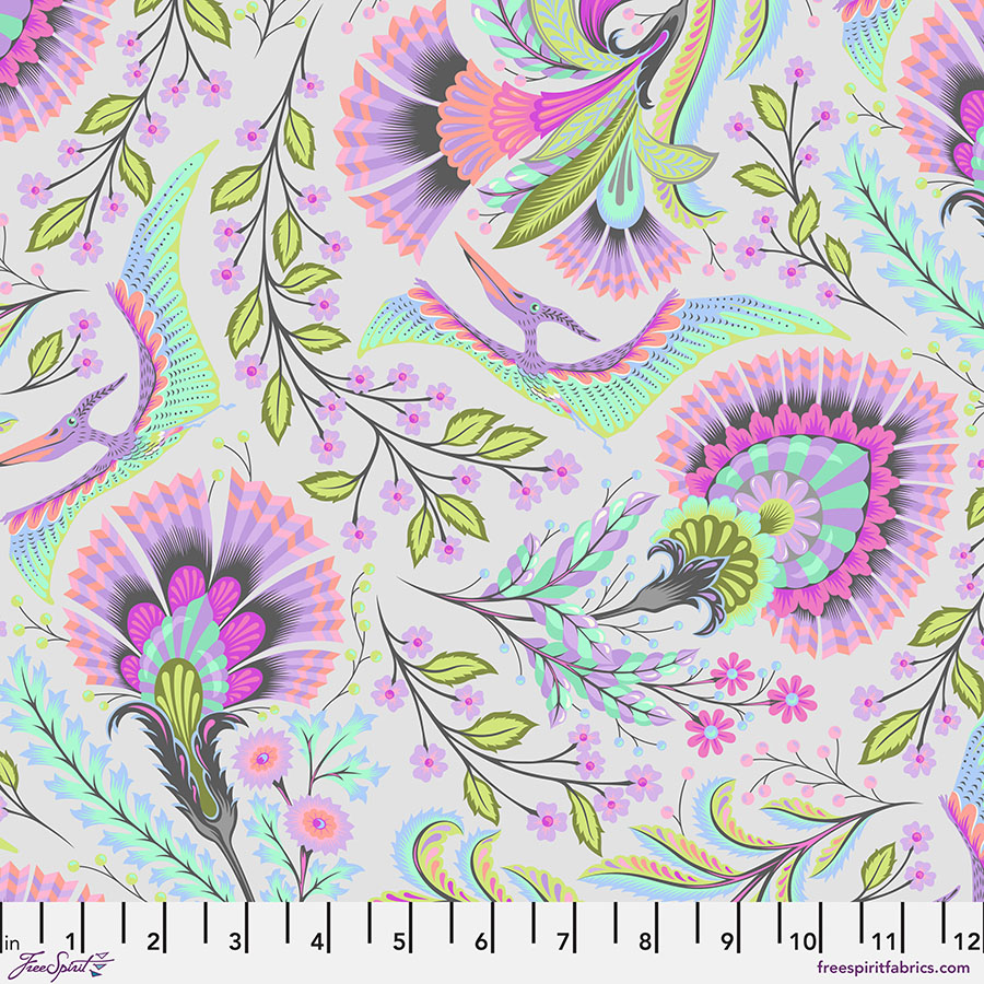Free Spirit Tula Pink Roar! Wing It - PWTP225 Mist